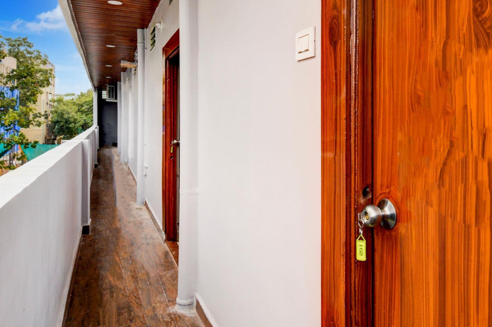 Hotel O D N Groups Sururnagar Ngoại thất bức ảnh