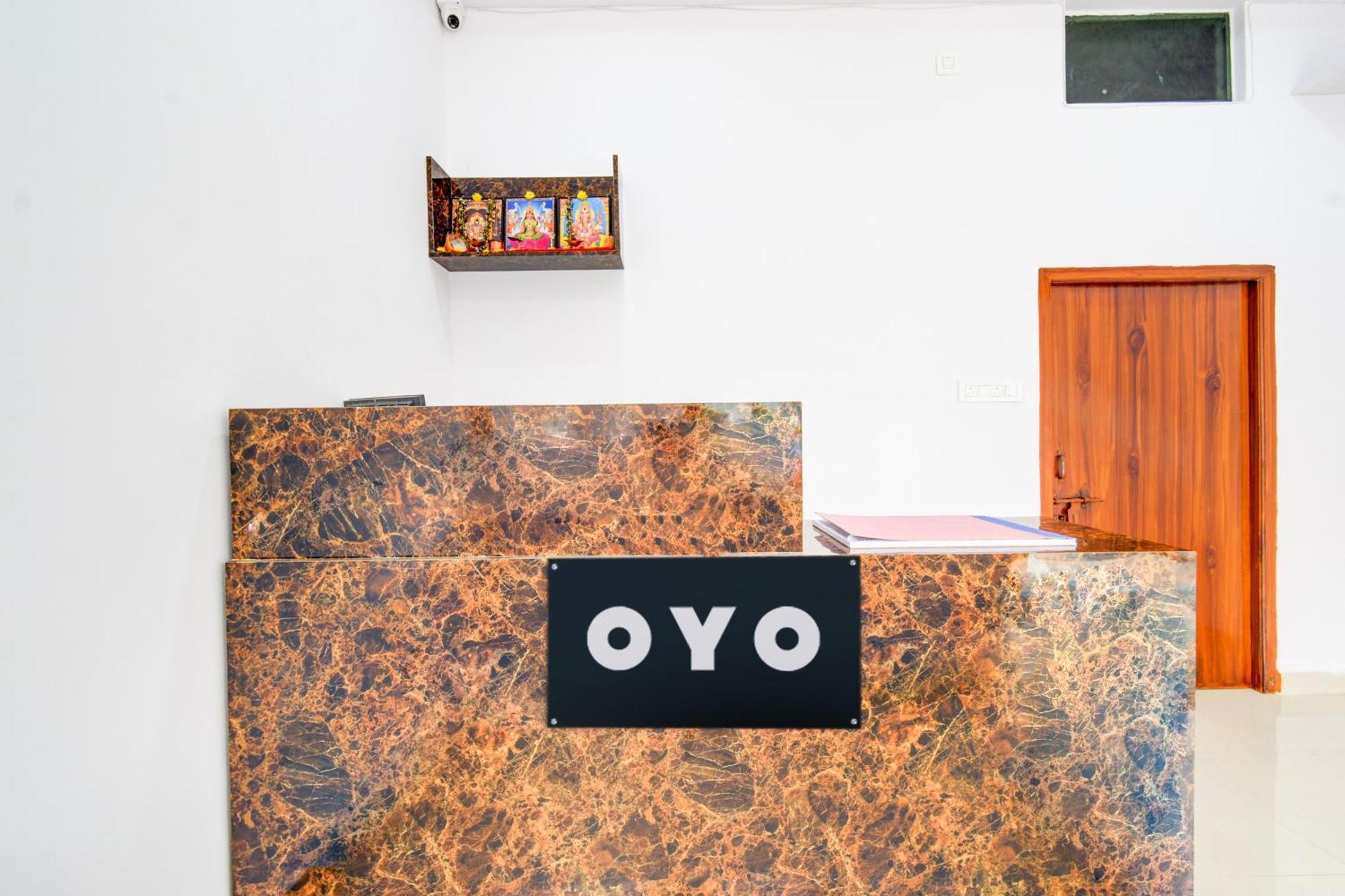 Hotel O D N Groups Sururnagar Ngoại thất bức ảnh